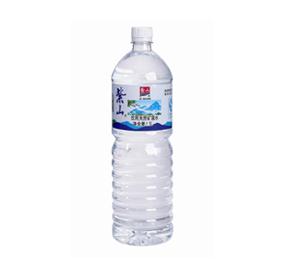 w66给利老牌1.5L矿泉水